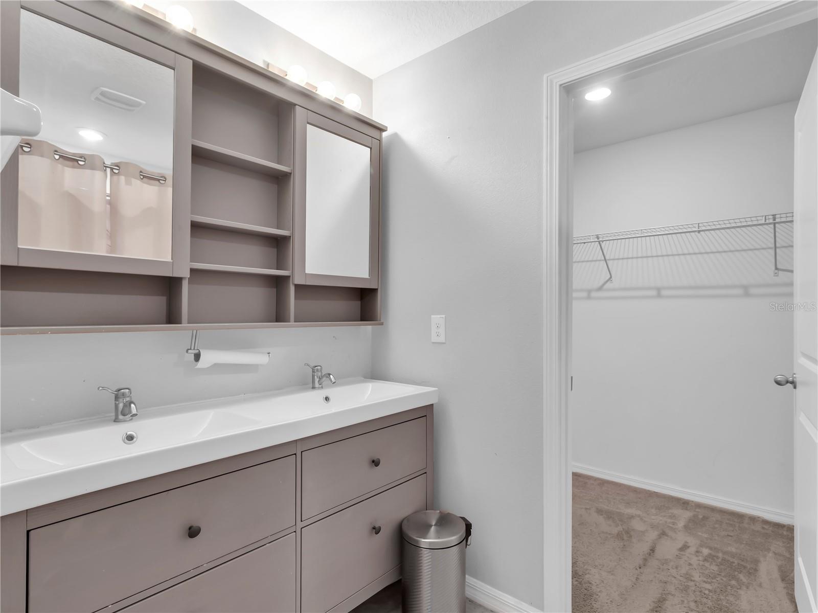 Image 17 of 43 For 5025 Brickwood Rise Drive