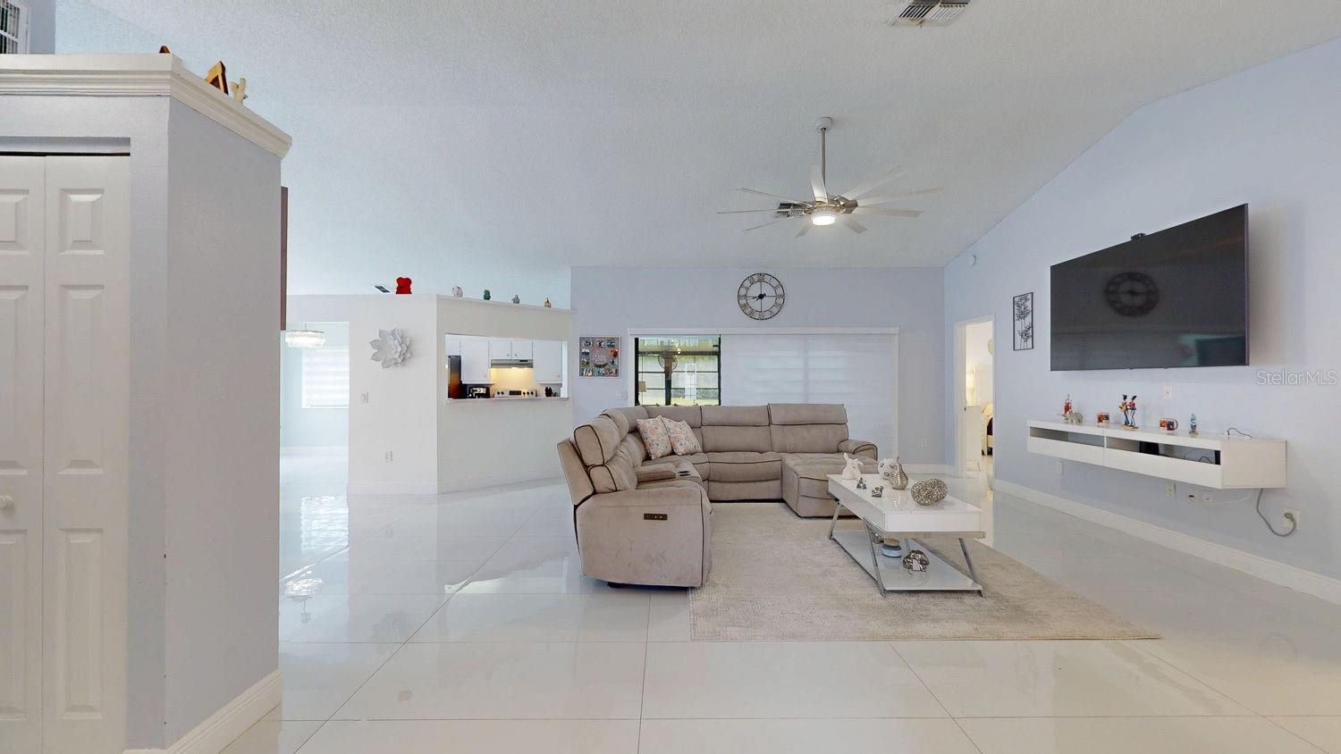 Image 11 of 83 For 8141 Golf Club Court