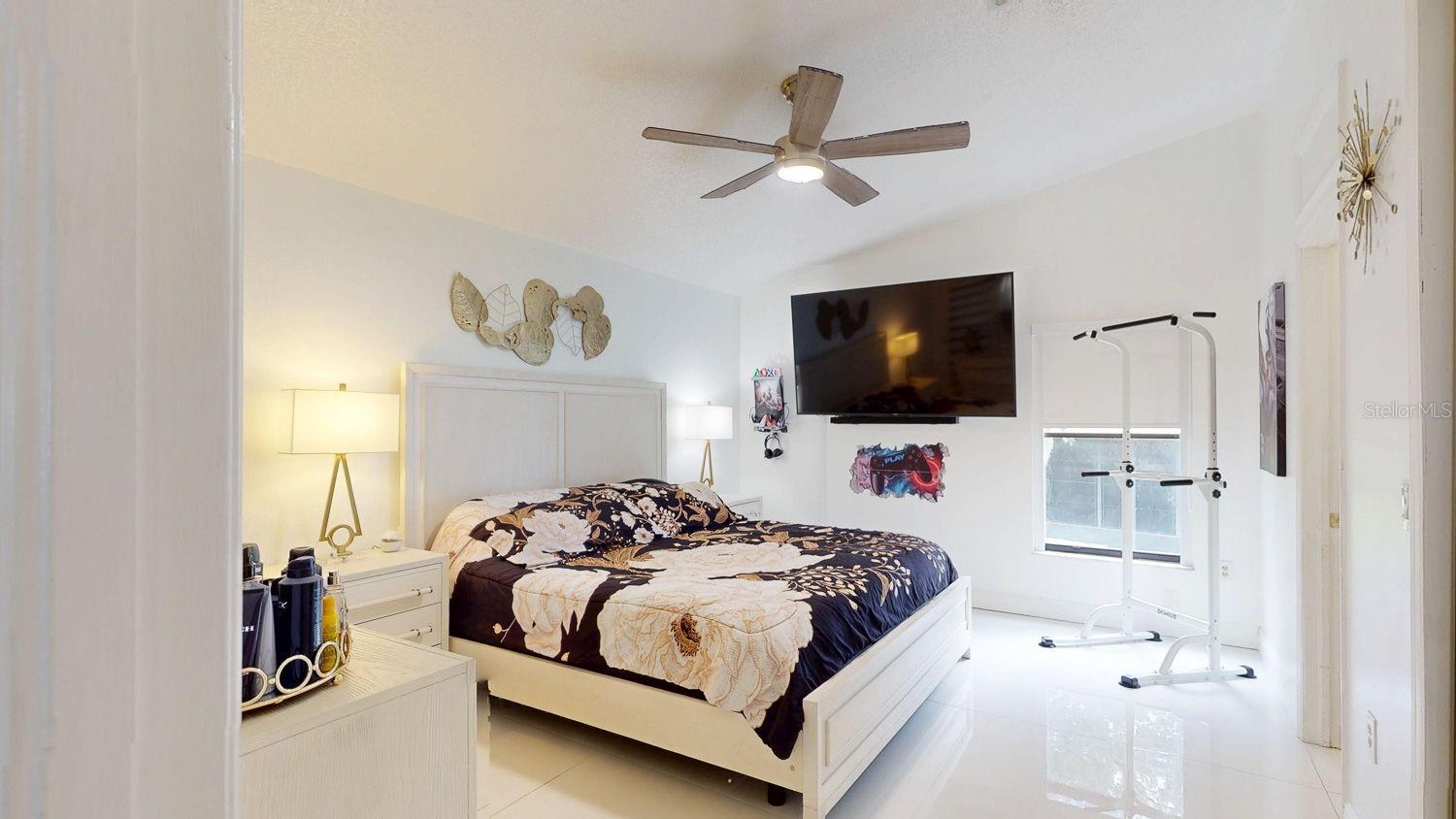 Image 34 of 83 For 8141 Golf Club Court