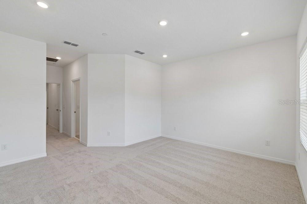 Image 4 of 5 For 4345 Roush Avenue
