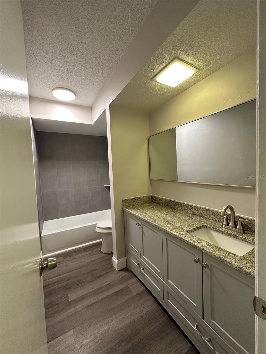 Image 7 of 14 For 165 Picardy Villa Circle 202