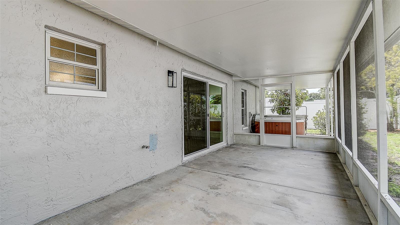Image 21 of 33 For 11346 62nd Street N