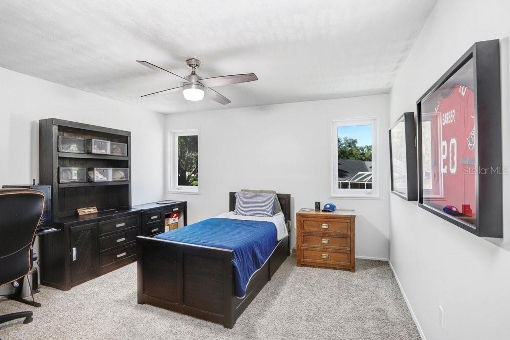Image 28 of 61 For 15306 Lake Maurine Drive