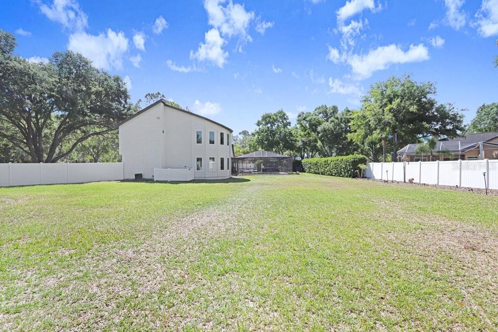 Image 49 of 61 For 15306 Lake Maurine Drive