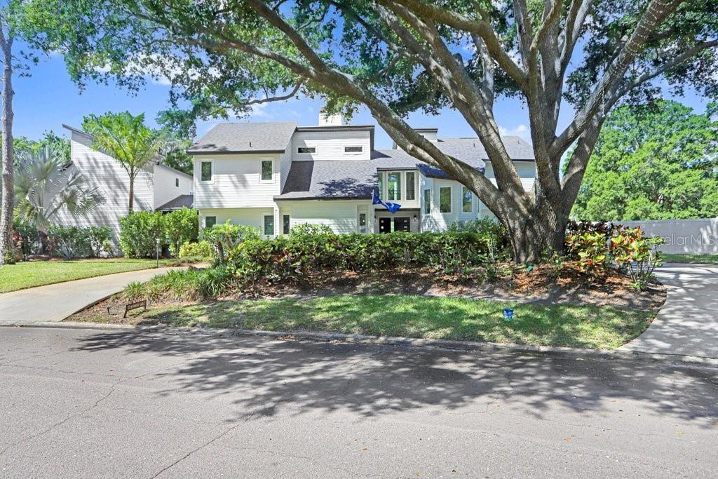 Image 53 of 61 For 15306 Lake Maurine Drive