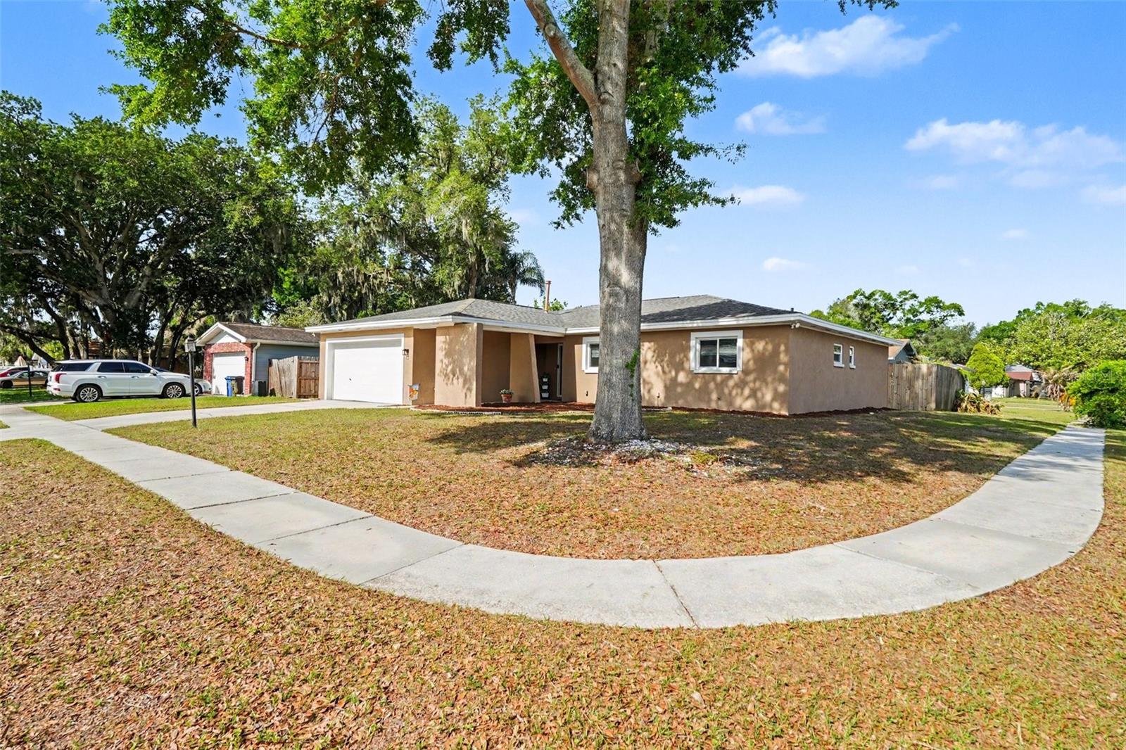 Image 4 of 31 For 2209 Sherbrook Drive