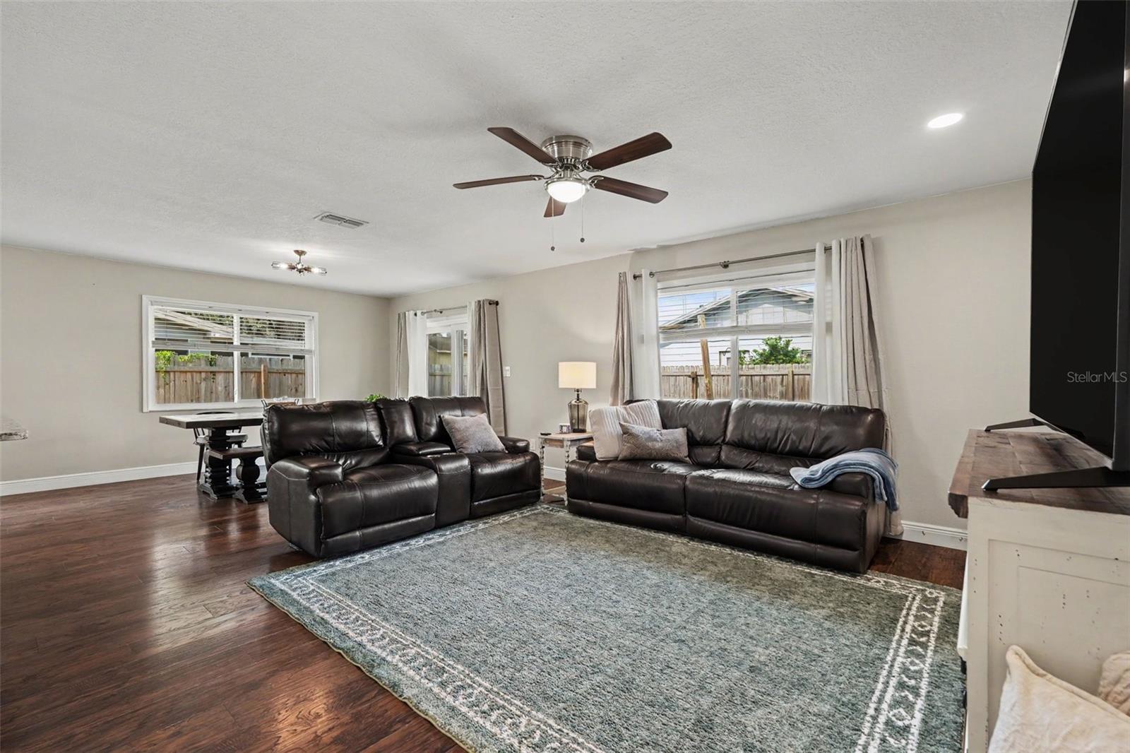 Image 7 of 31 For 2209 Sherbrook Drive