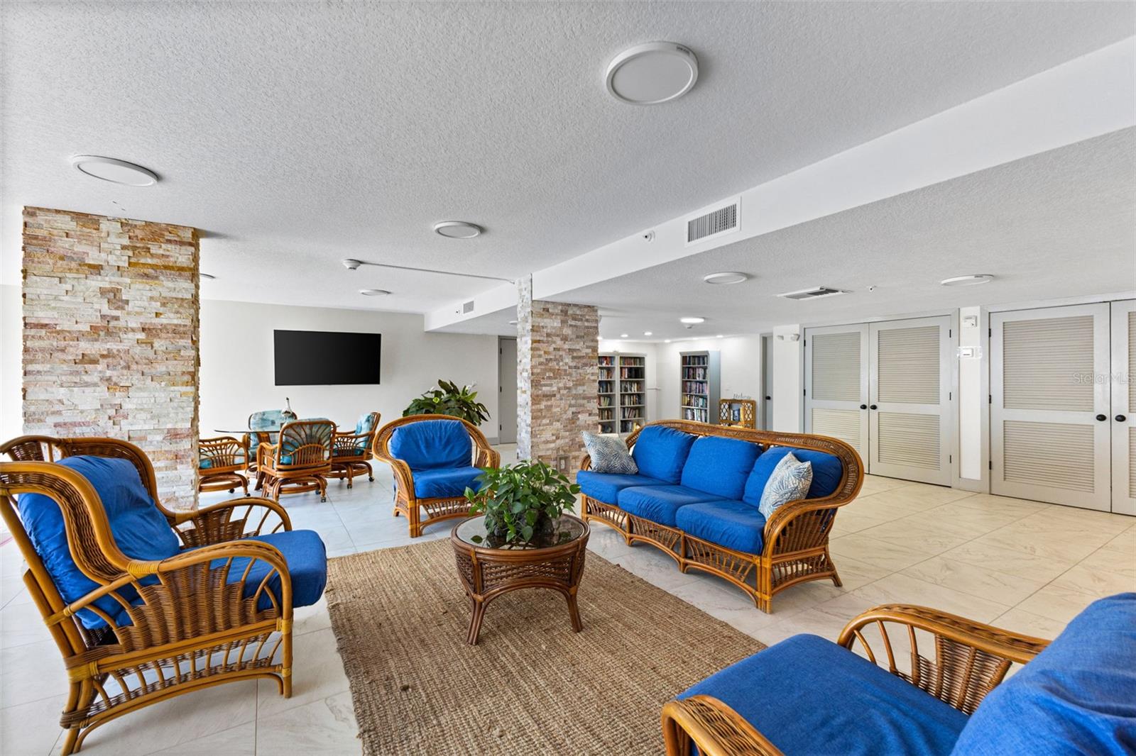 Image 33 of 40 For 900 Gulf Blvd  104