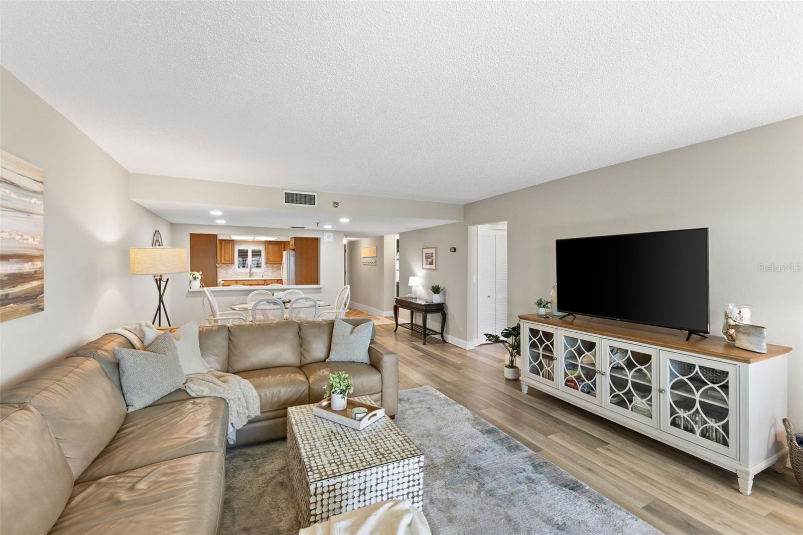 Image 9 of 40 For 900 Gulf Blvd  104