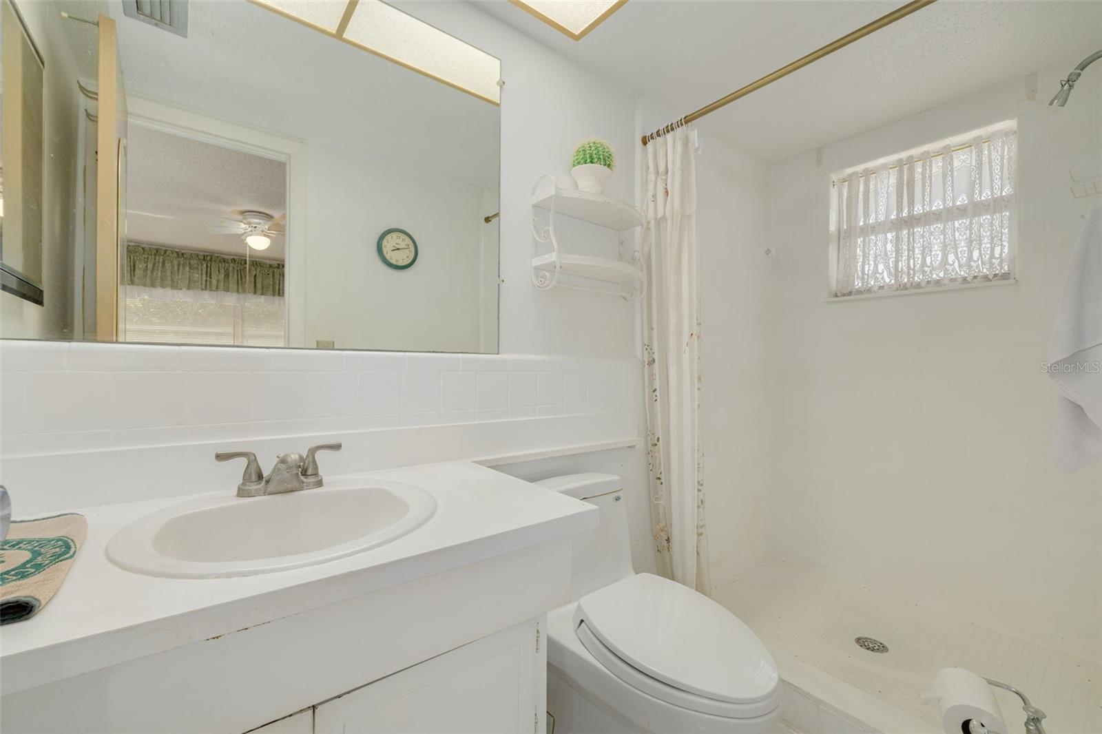Image 16 of 23 For 1401 Cara Drive 1401