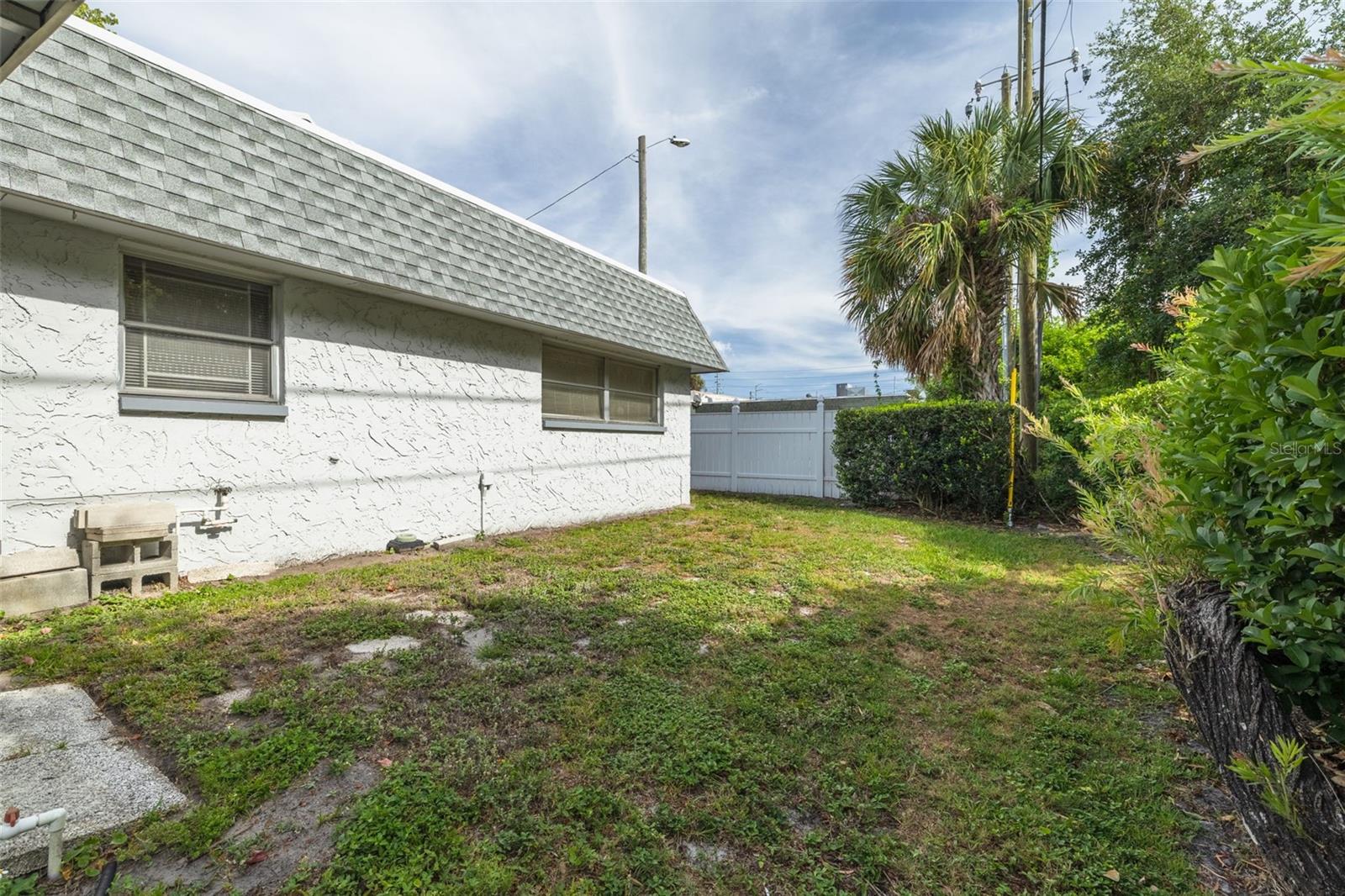 Image 22 of 23 For 1401 Cara Drive 1401