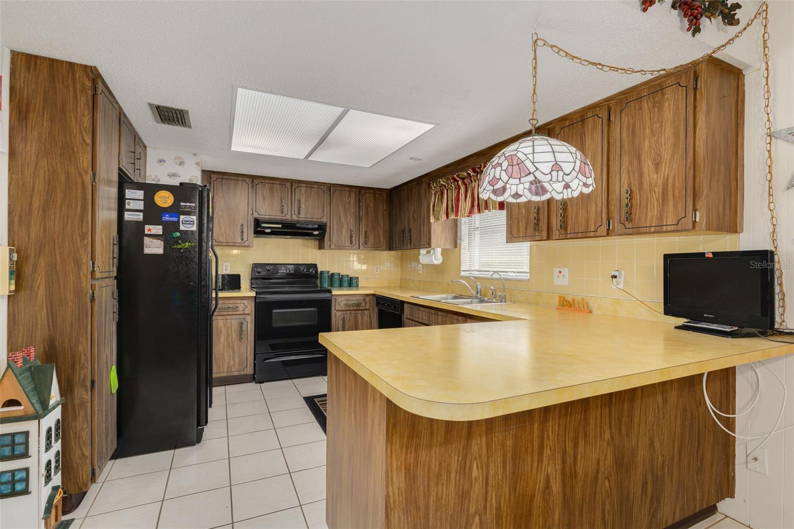 Image 8 of 23 For 1401 Cara Drive 1401