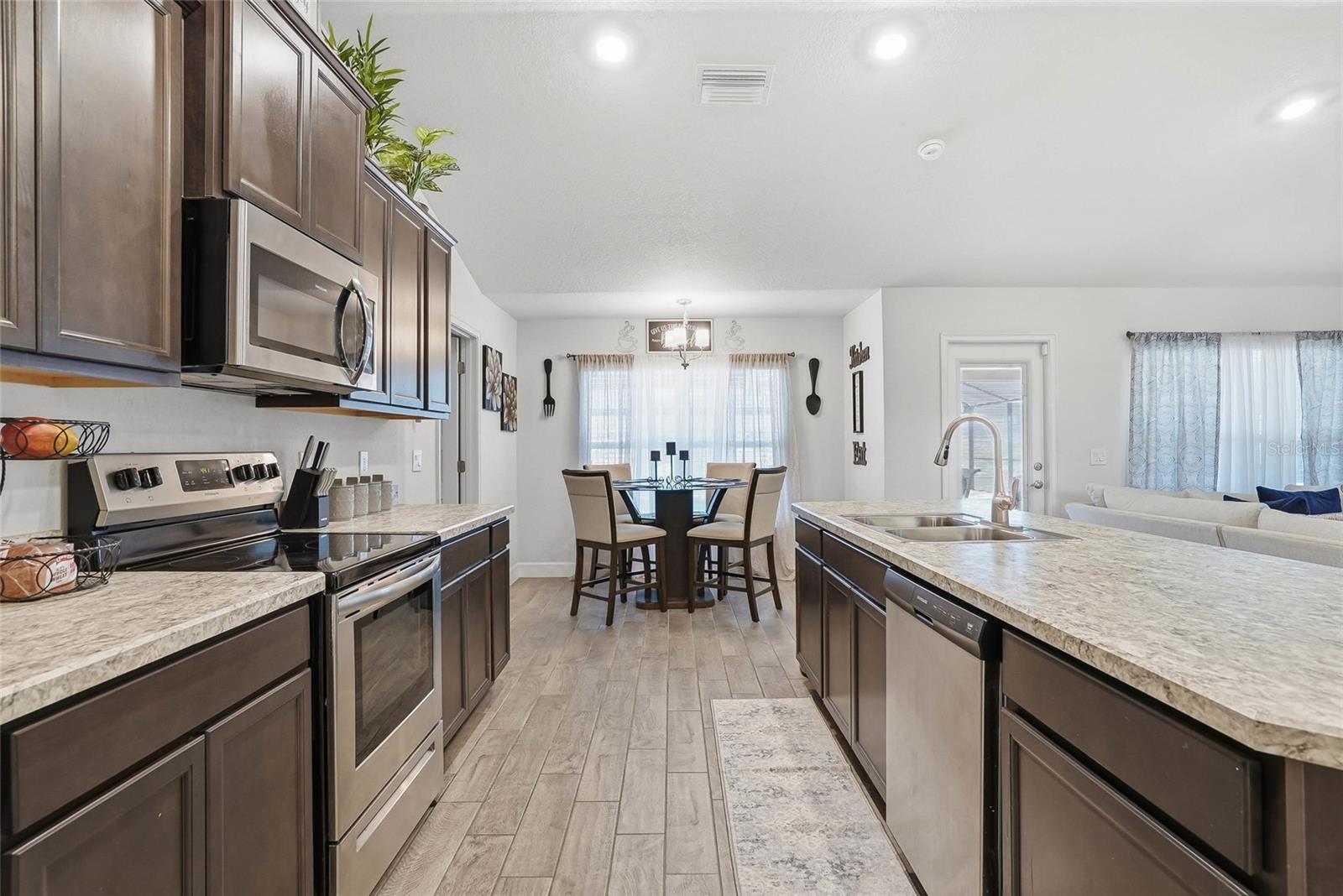 Image 17 of 52 For 12536 Sunset Woods Drive