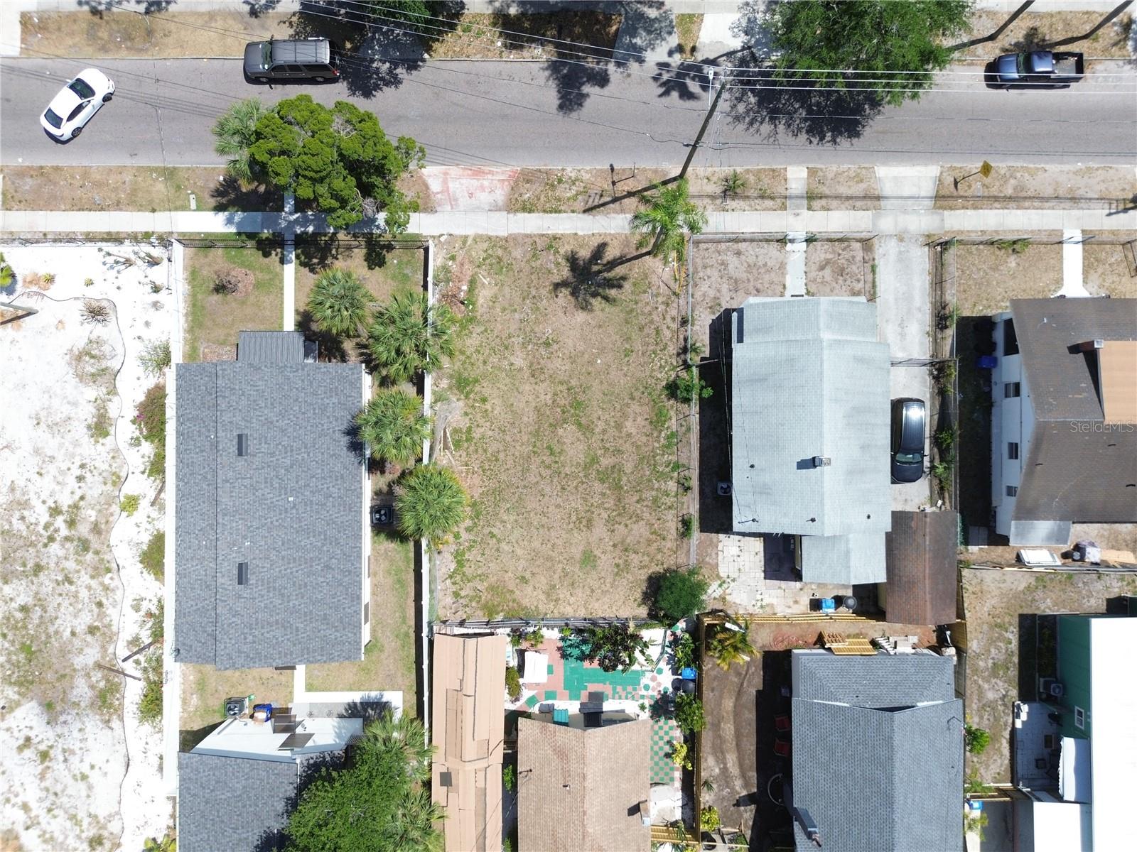 Image 4 of 8 For 935 13th Avenue S