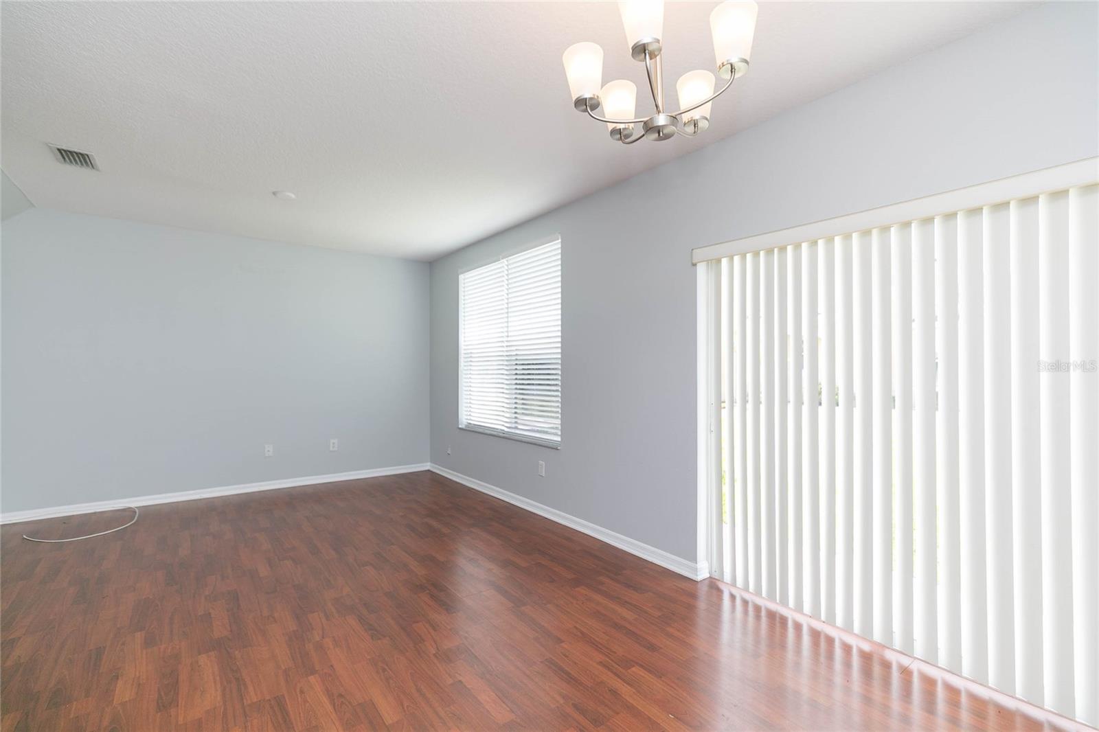 Image 15 of 35 For 6407 Barksdale Way