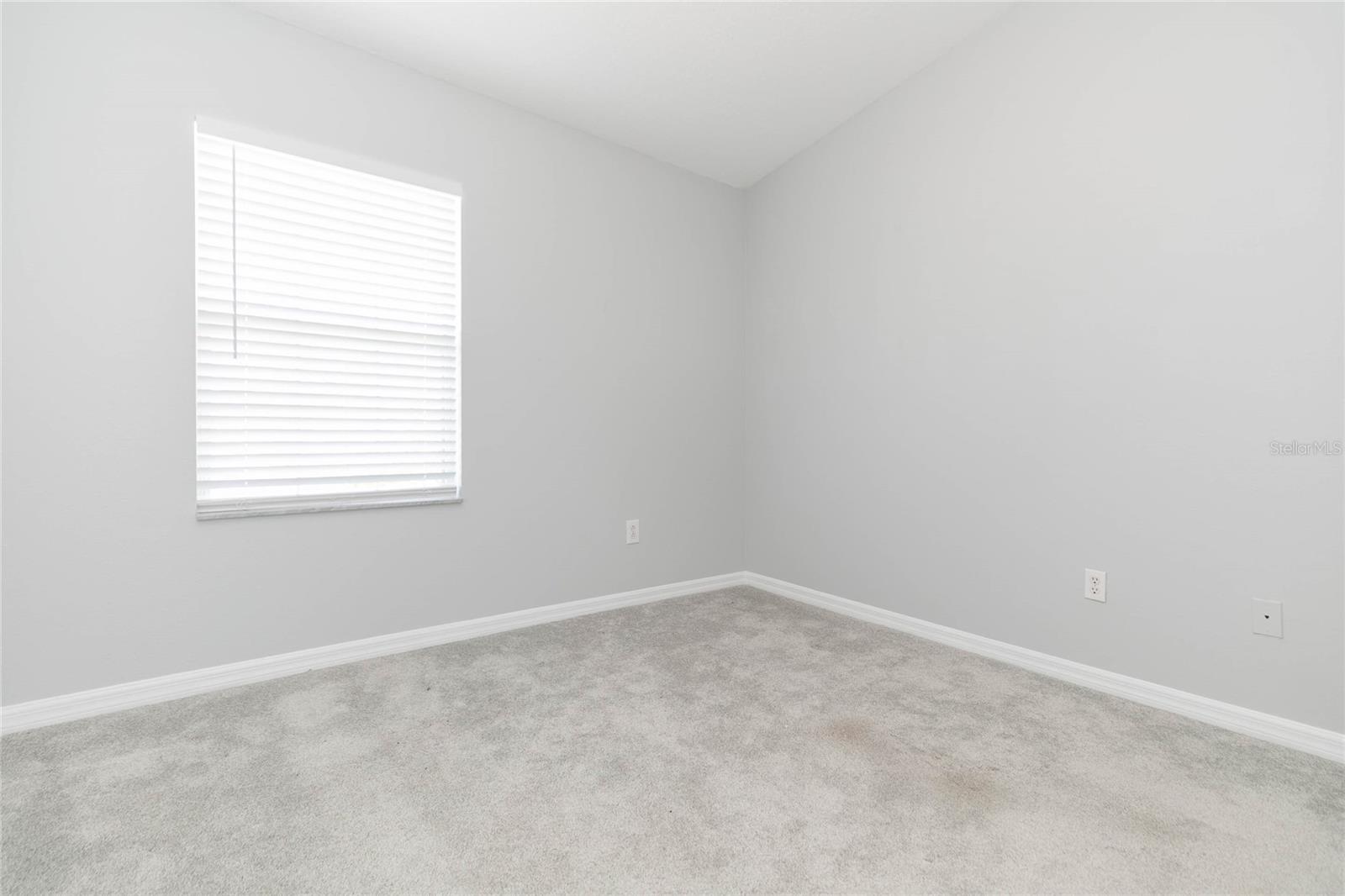 Image 26 of 35 For 6407 Barksdale Way