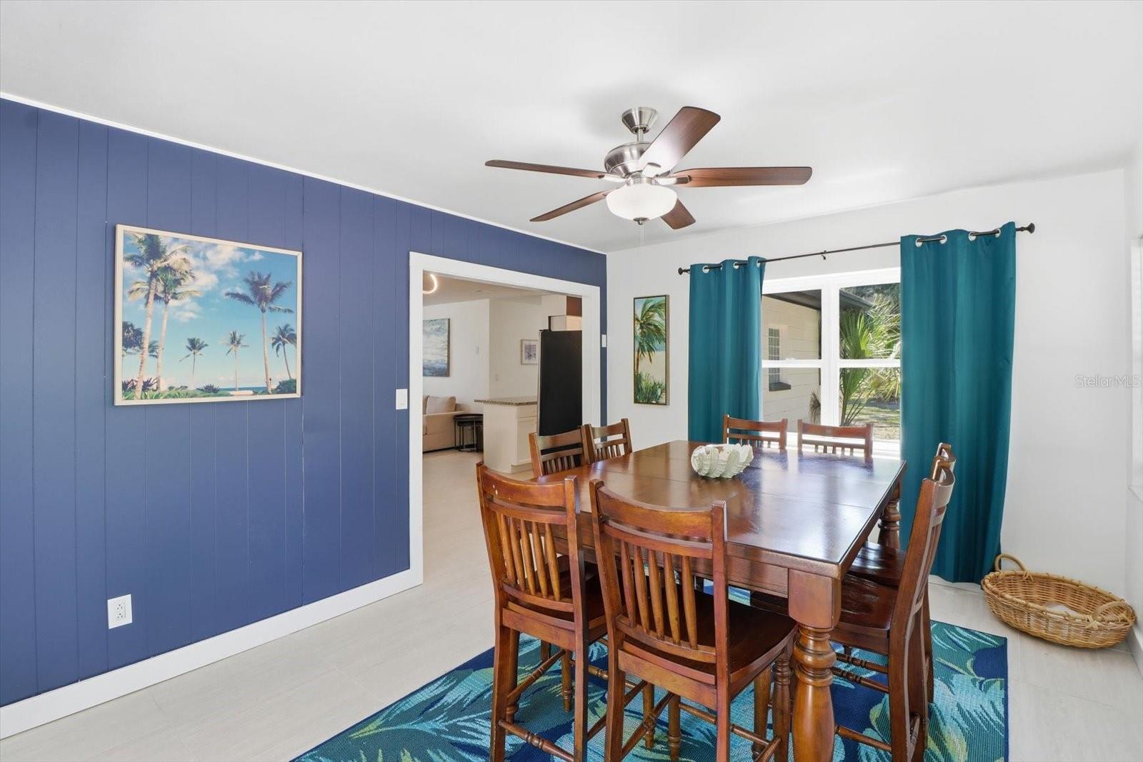 Image 11 of 39 For 7635 7 Rivers Drive