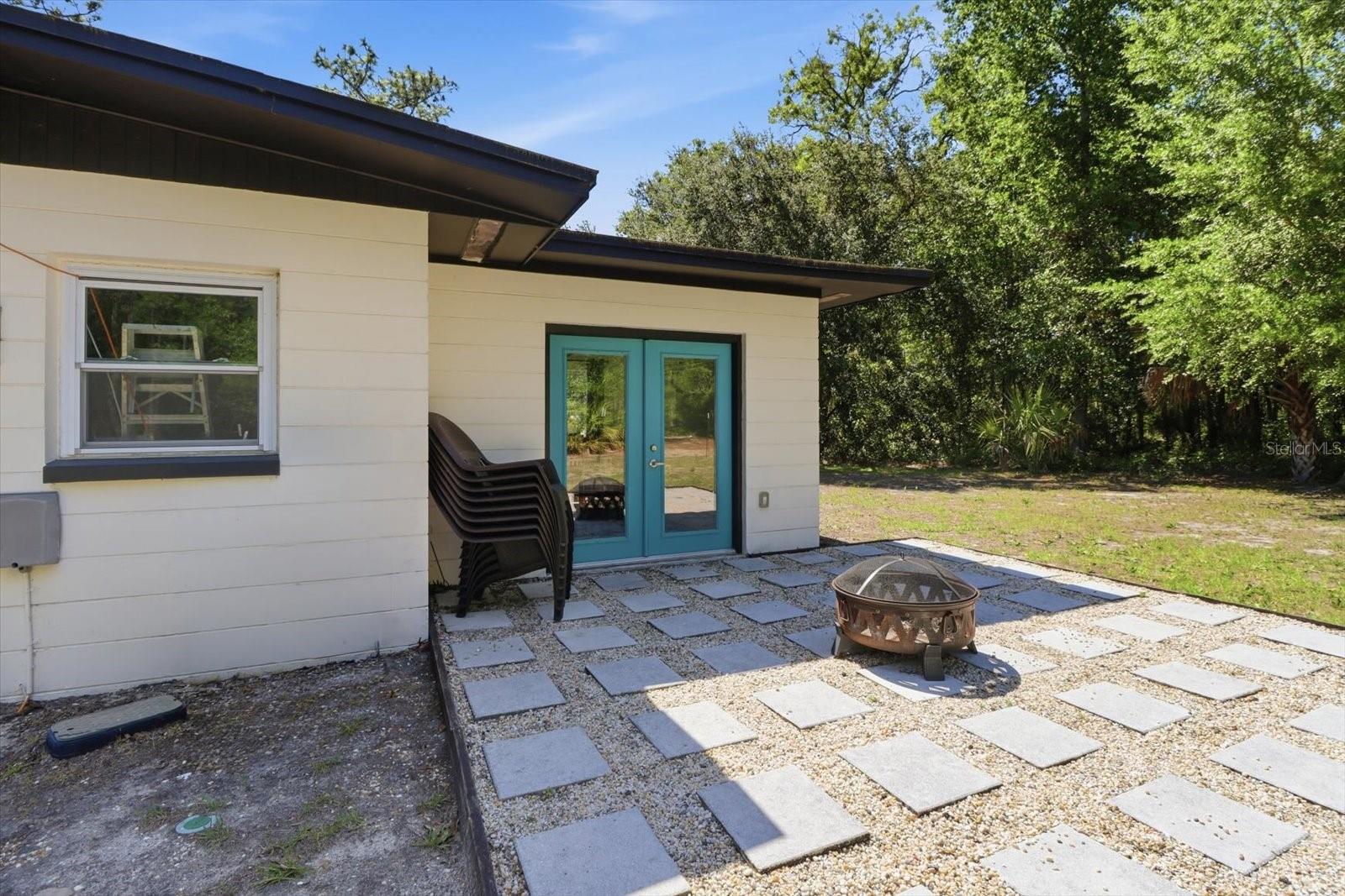 Image 27 of 39 For 7635 7 Rivers Drive