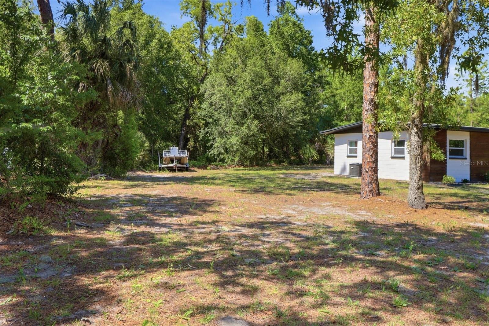 Image 35 of 39 For 7635 7 Rivers Drive
