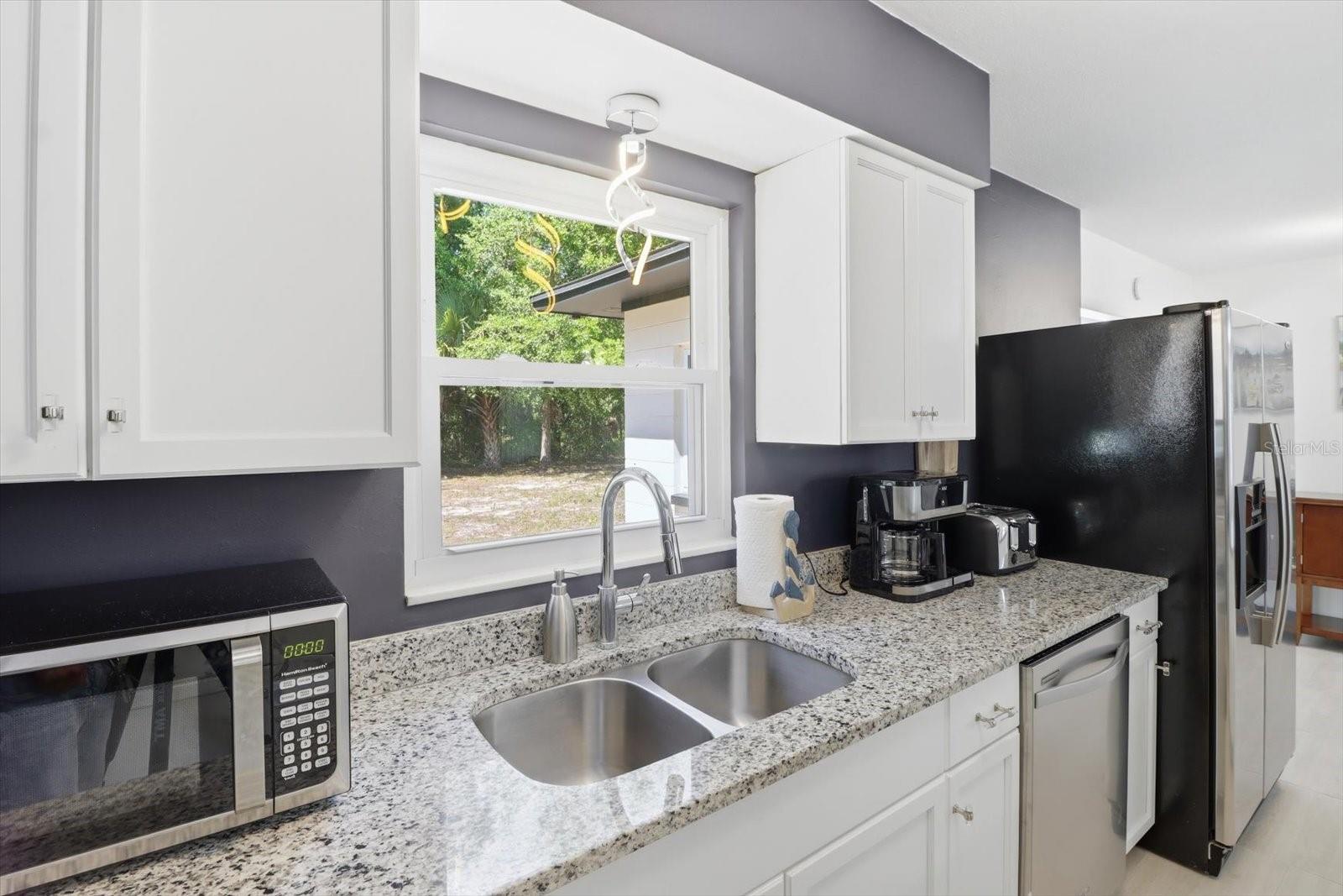 Image 6 of 39 For 7635 7 Rivers Drive
