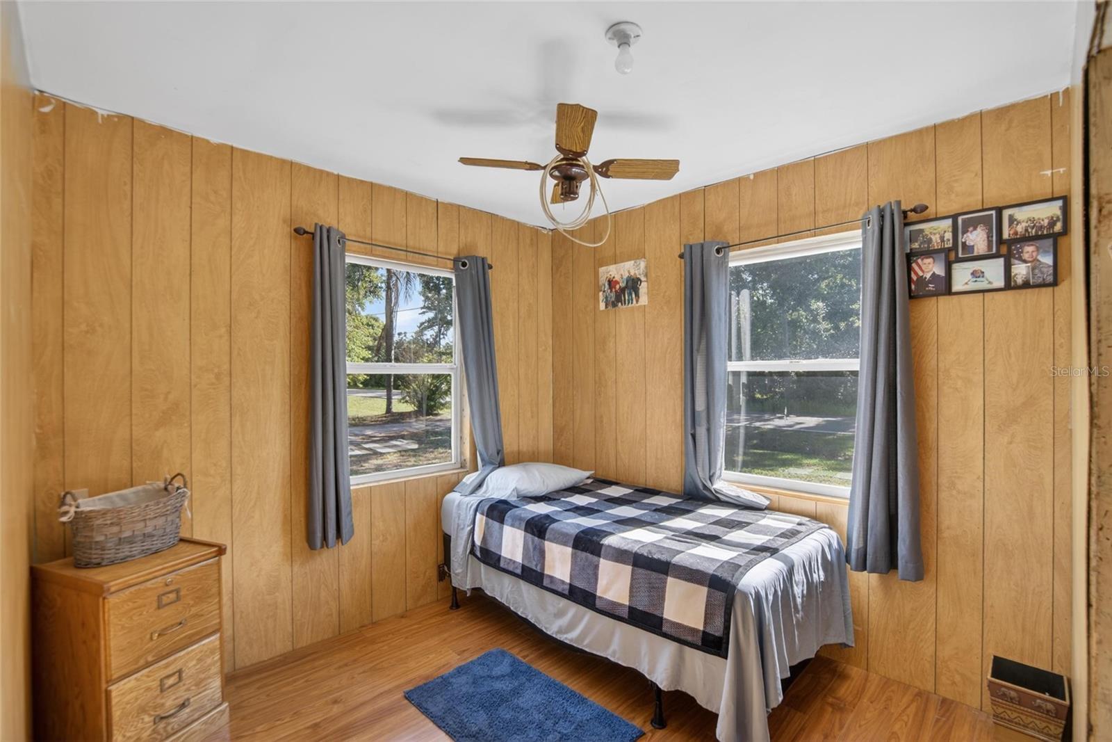 Image 15 of 39 For 2102 Columbus Drive