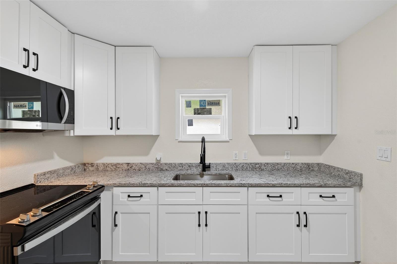 Image 14 of 41 For 5136 68th Street N