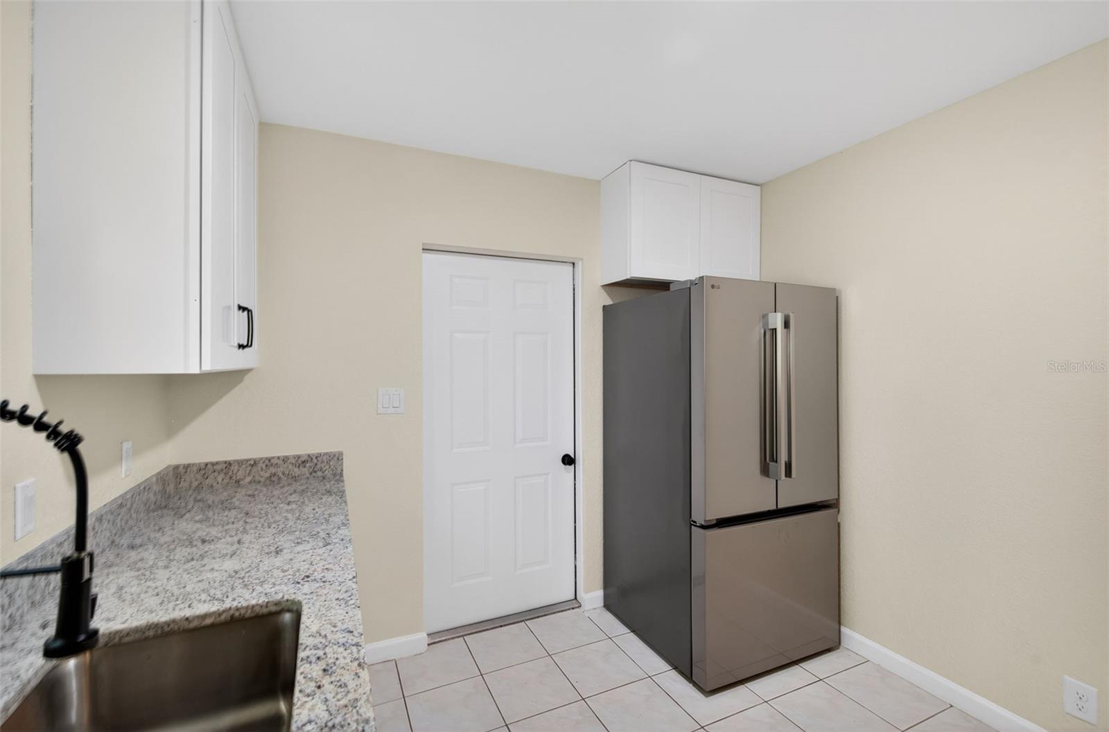 Image 9 of 41 For 5136 68th Street N