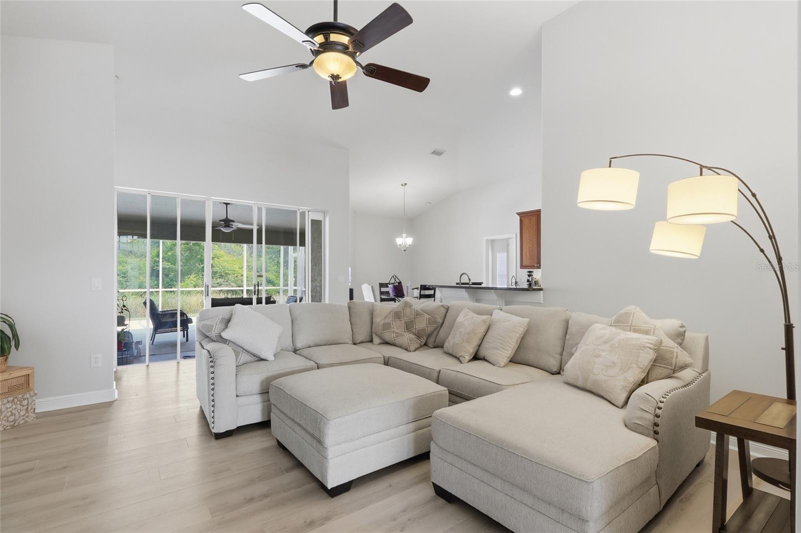Image 19 of 47 For 2453 Addington Place