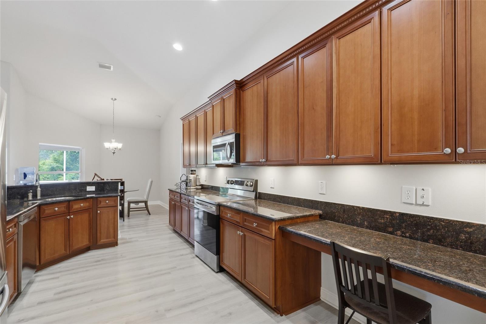 Image 21 of 47 For 2453 Addington Place