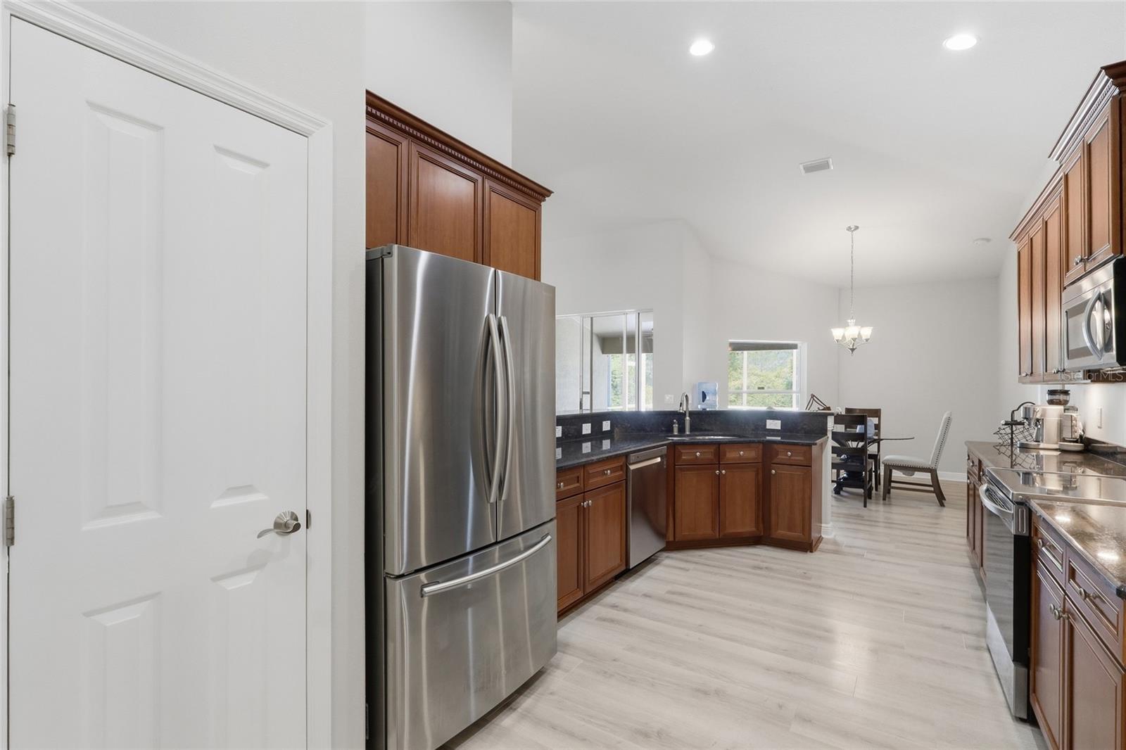 Image 22 of 47 For 2453 Addington Place