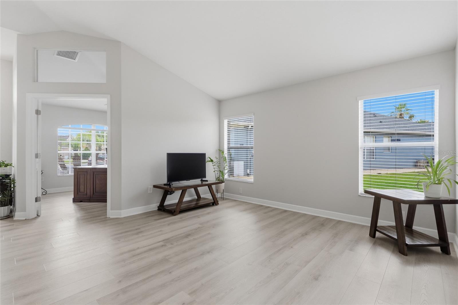Image 8 of 47 For 2453 Addington Place