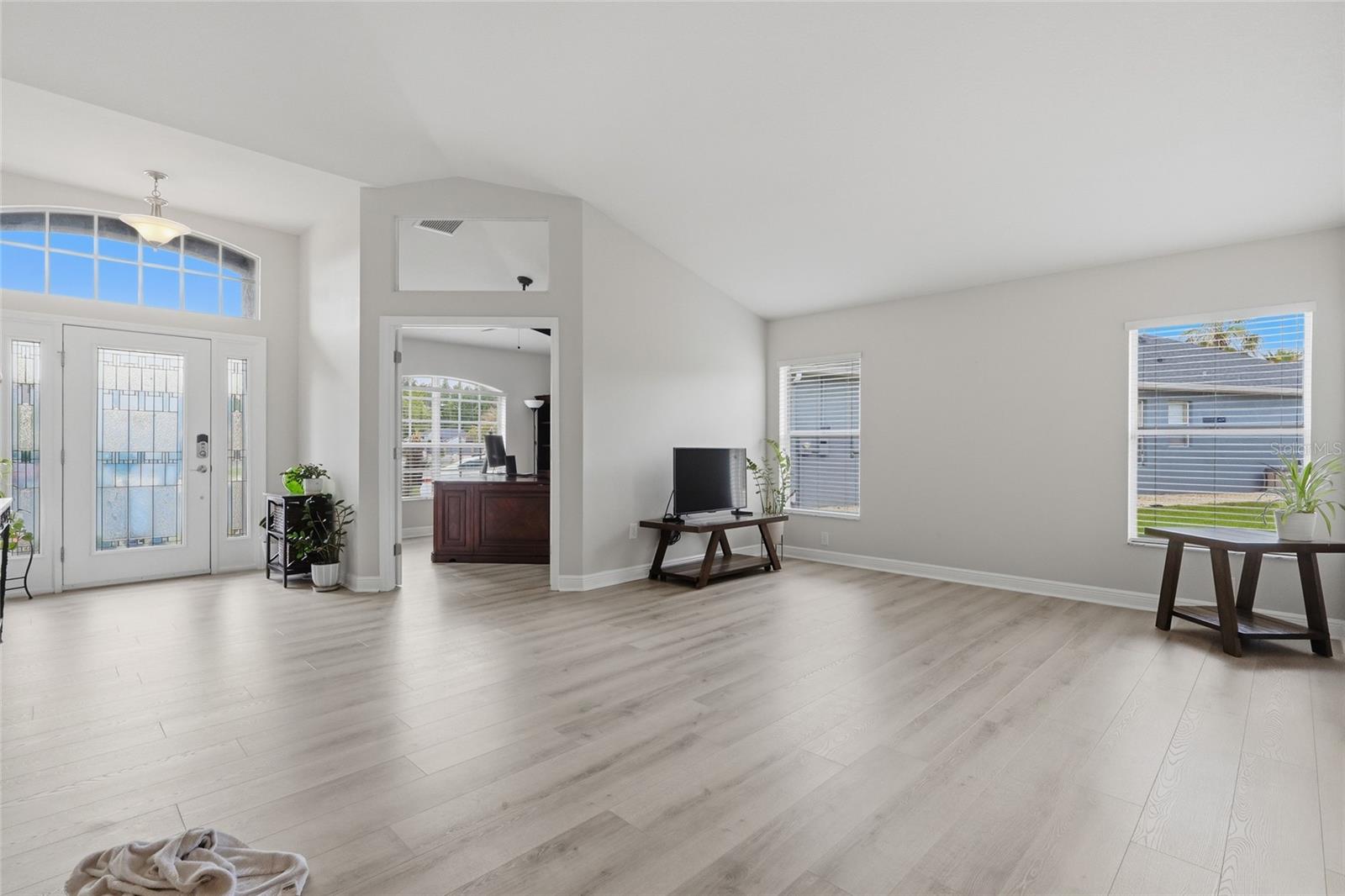 Image 9 of 47 For 2453 Addington Place