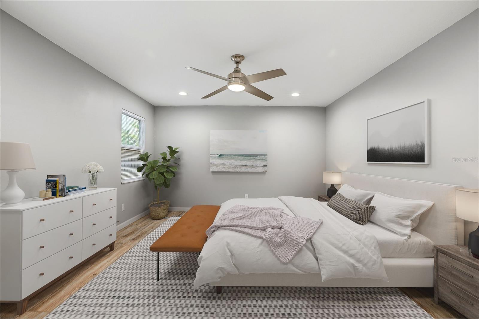 Image 17 of 41 For 5127 4th Avenue S