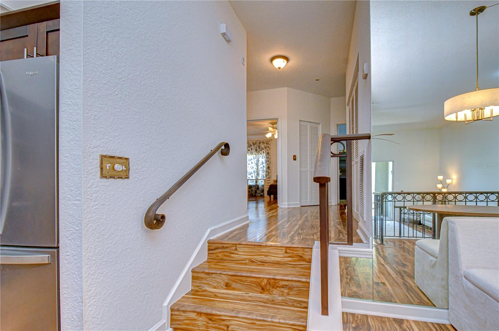 Image 13 of 34 For 609 Tropical Breeze Way 609