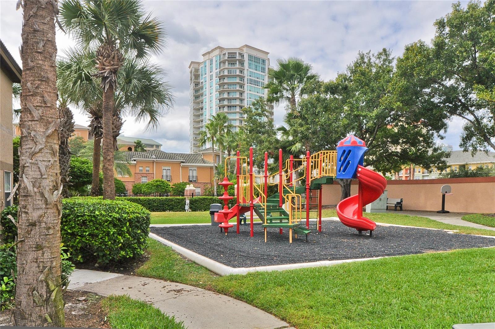 Image 29 of 34 For 609 Tropical Breeze Way 609