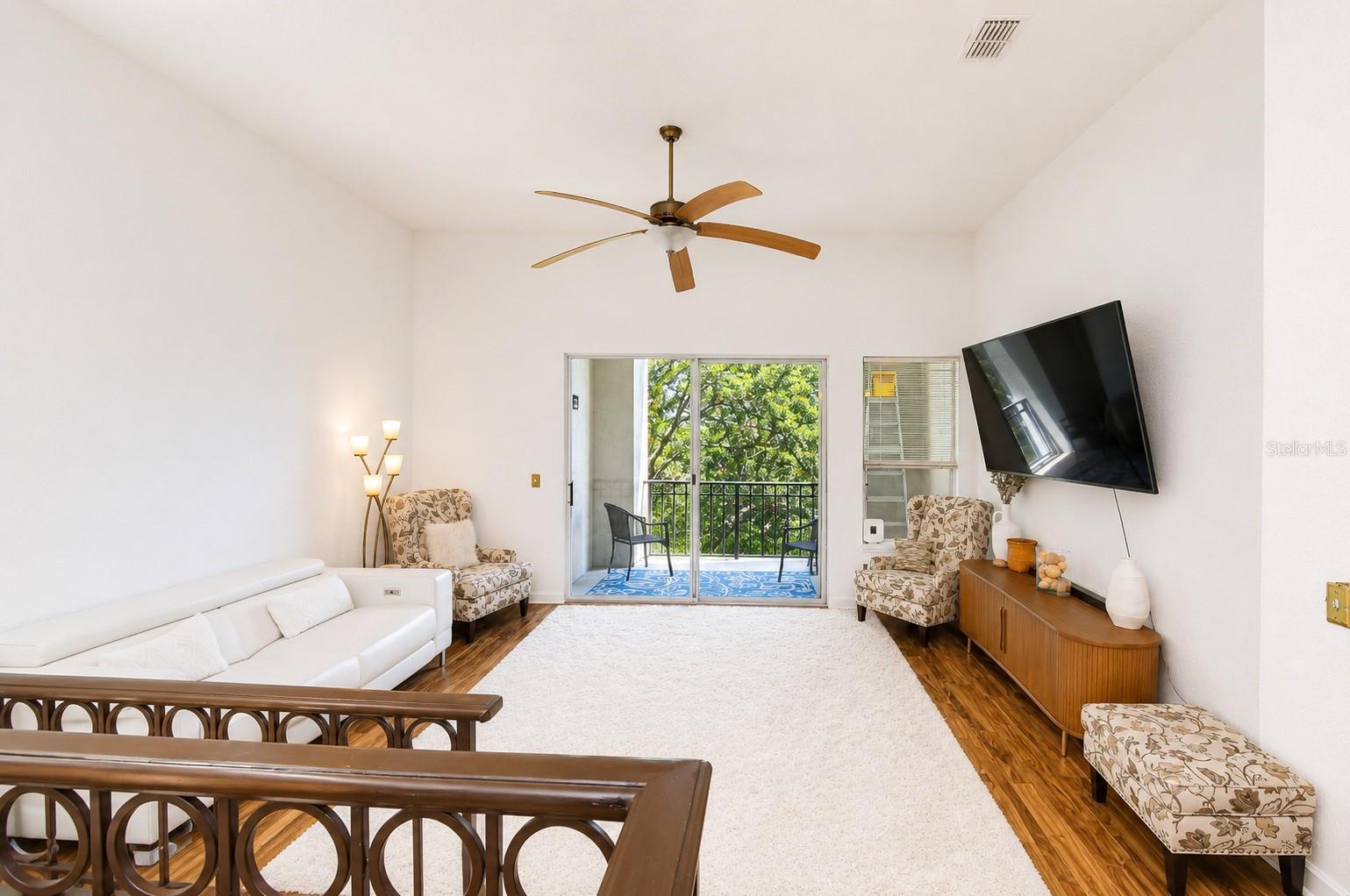 Image 8 of 34 For 609 Tropical Breeze Way 609