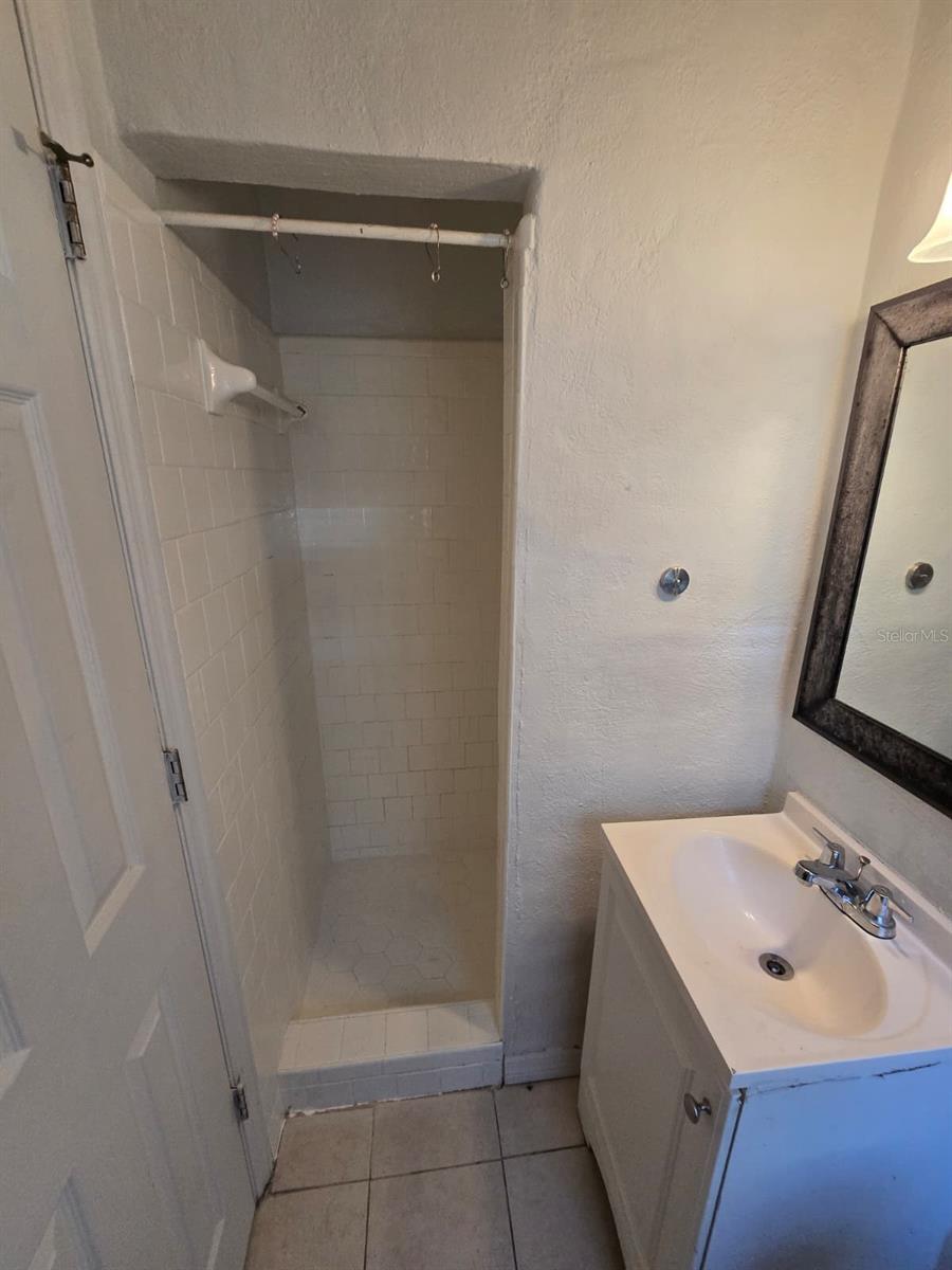 Image 10 of 26 For 1734 39th Street S