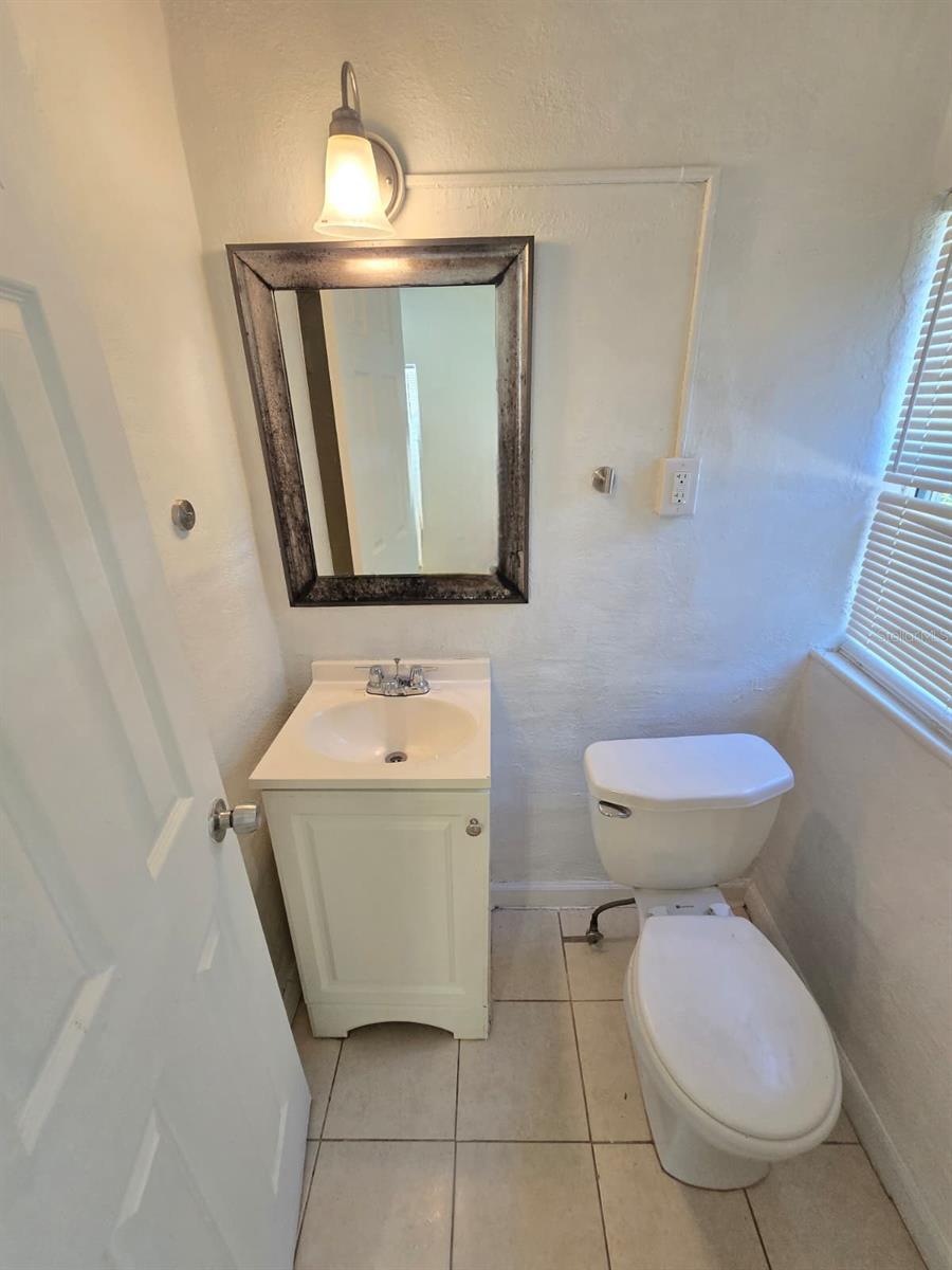 Image 11 of 26 For 1734 39th Street S