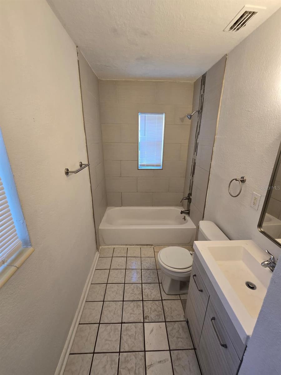 Image 17 of 26 For 1734 39th Street S