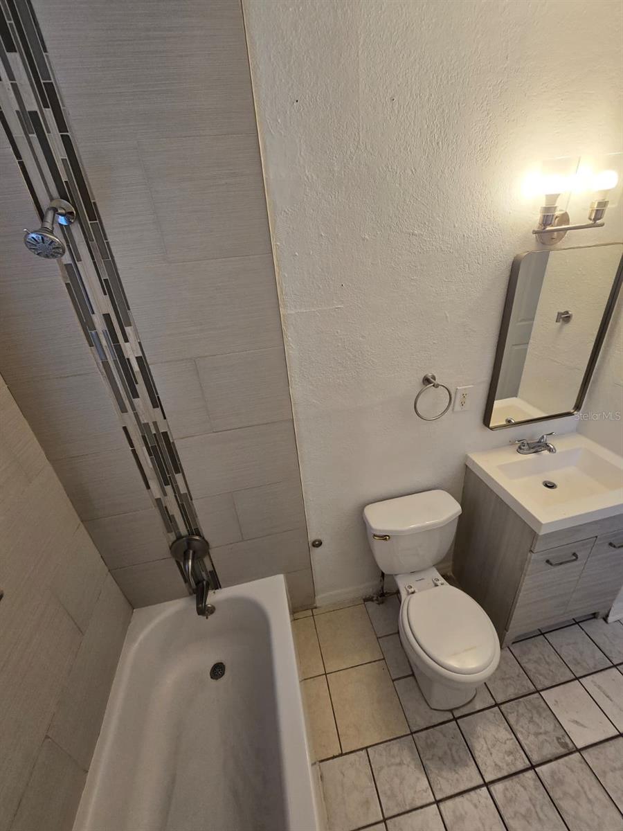 Image 18 of 26 For 1734 39th Street S