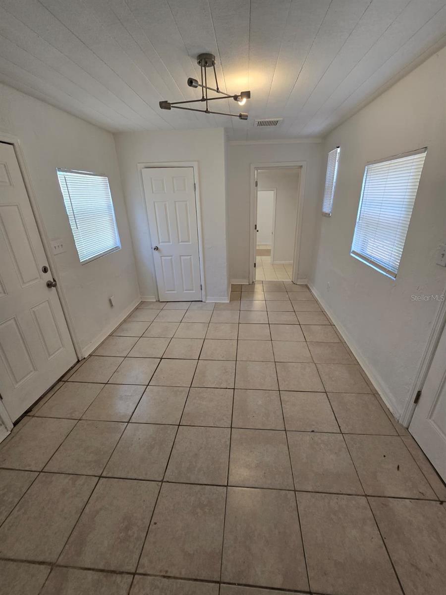 Image 19 of 26 For 1734 39th Street S