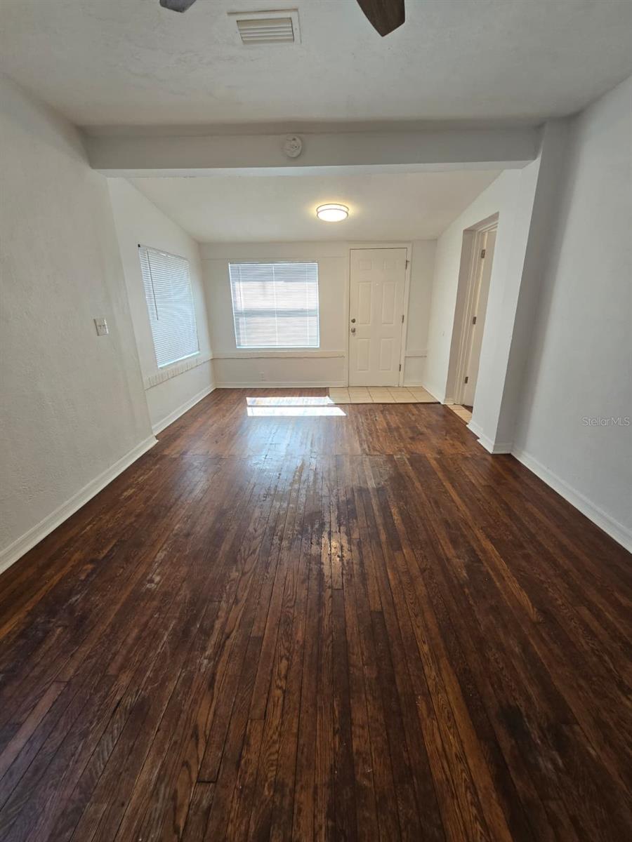 Image 3 of 26 For 1734 39th Street S