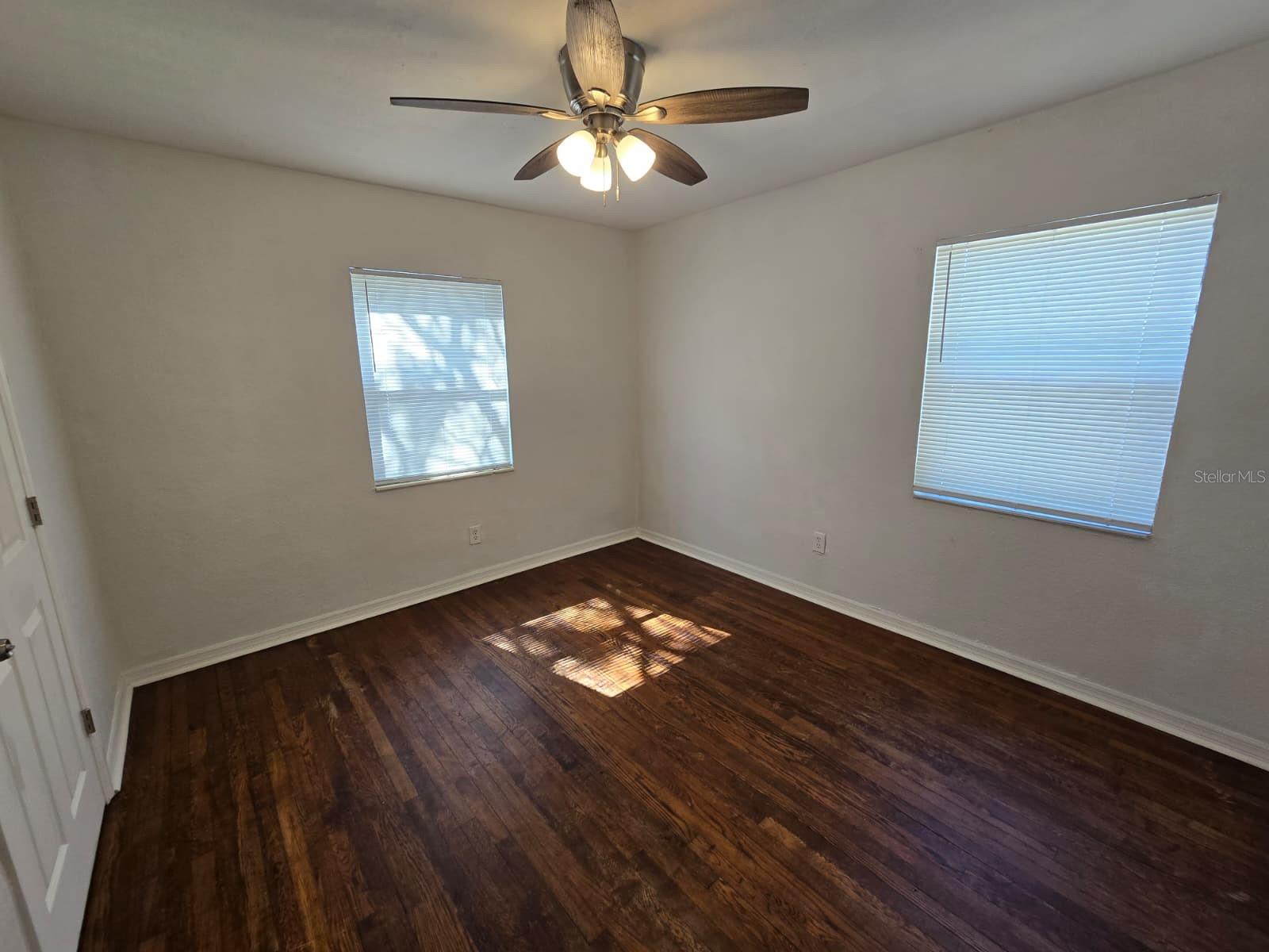 Image 6 of 26 For 1734 39th Street S