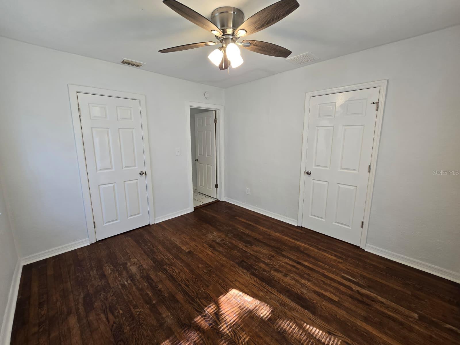 Image 7 of 26 For 1734 39th Street S