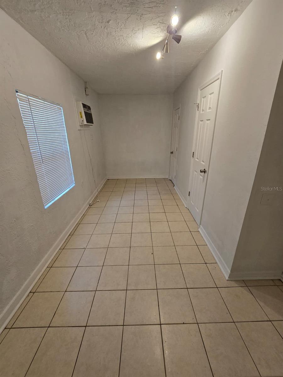 Image 9 of 26 For 1734 39th Street S