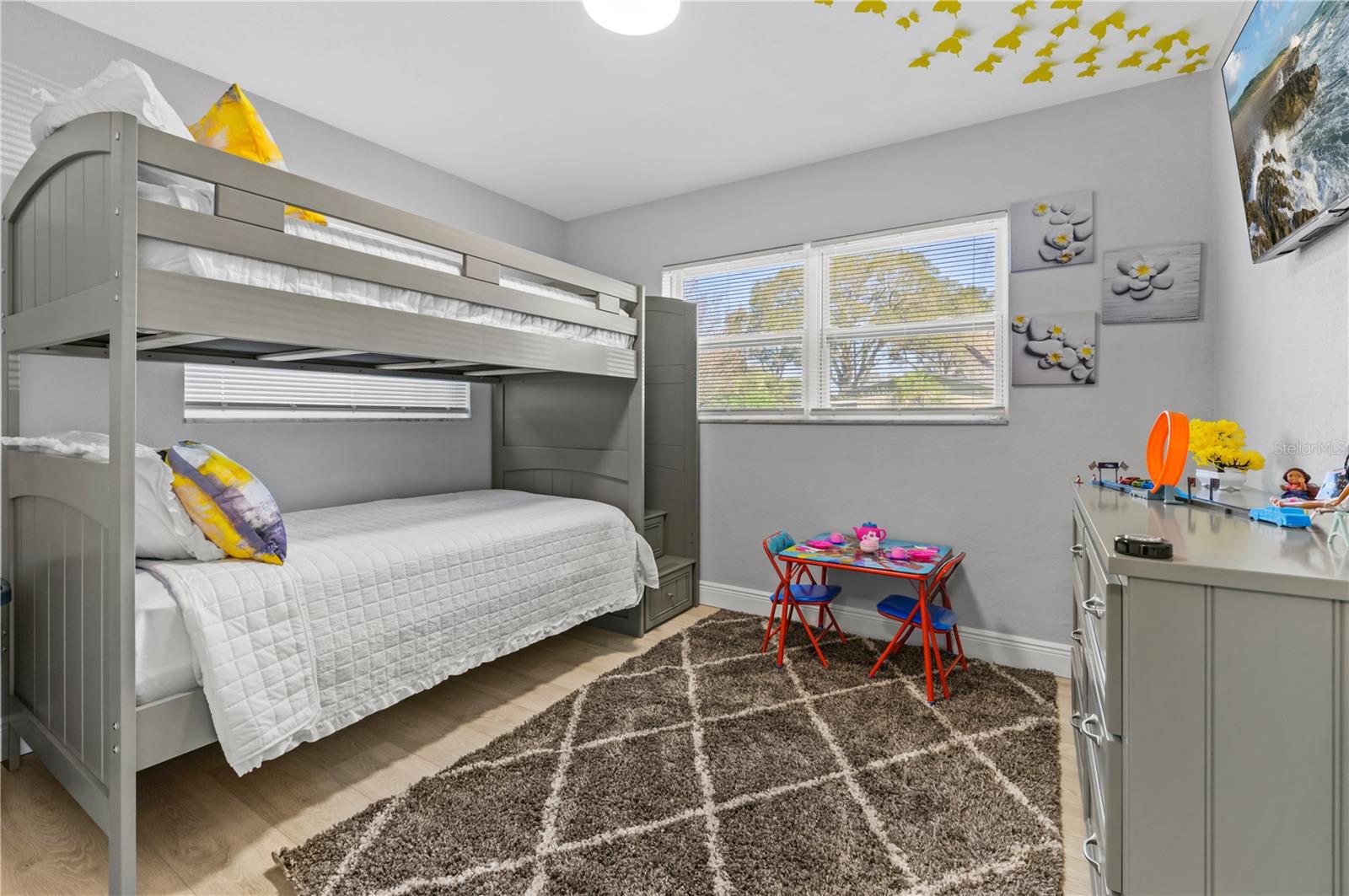 Image 18 of 27 For 2564 Roberta Street