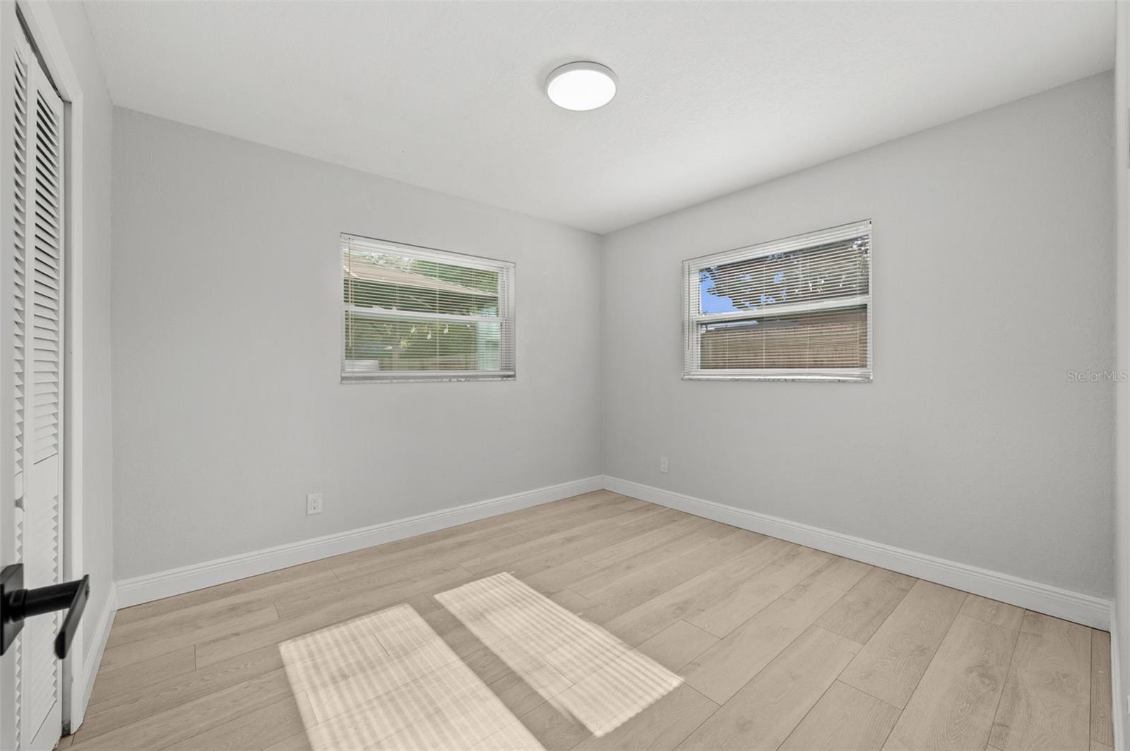 Image 19 of 27 For 2564 Roberta Street