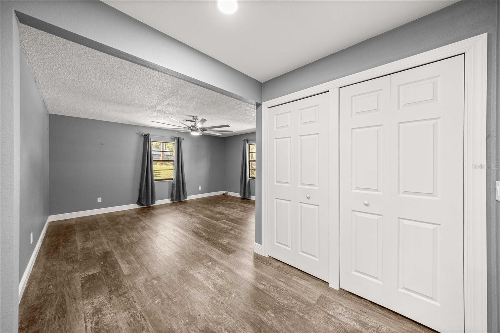 Image 17 of 52 For 3883 Westwind Court