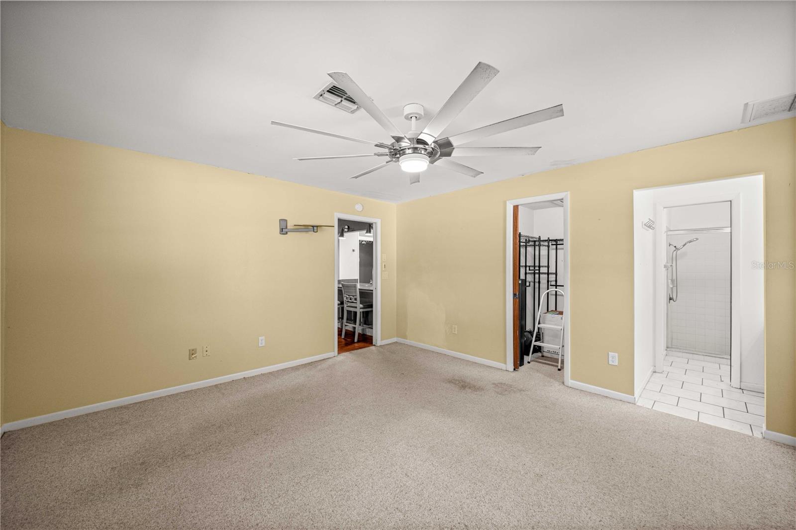 Image 23 of 52 For 3883 Westwind Court
