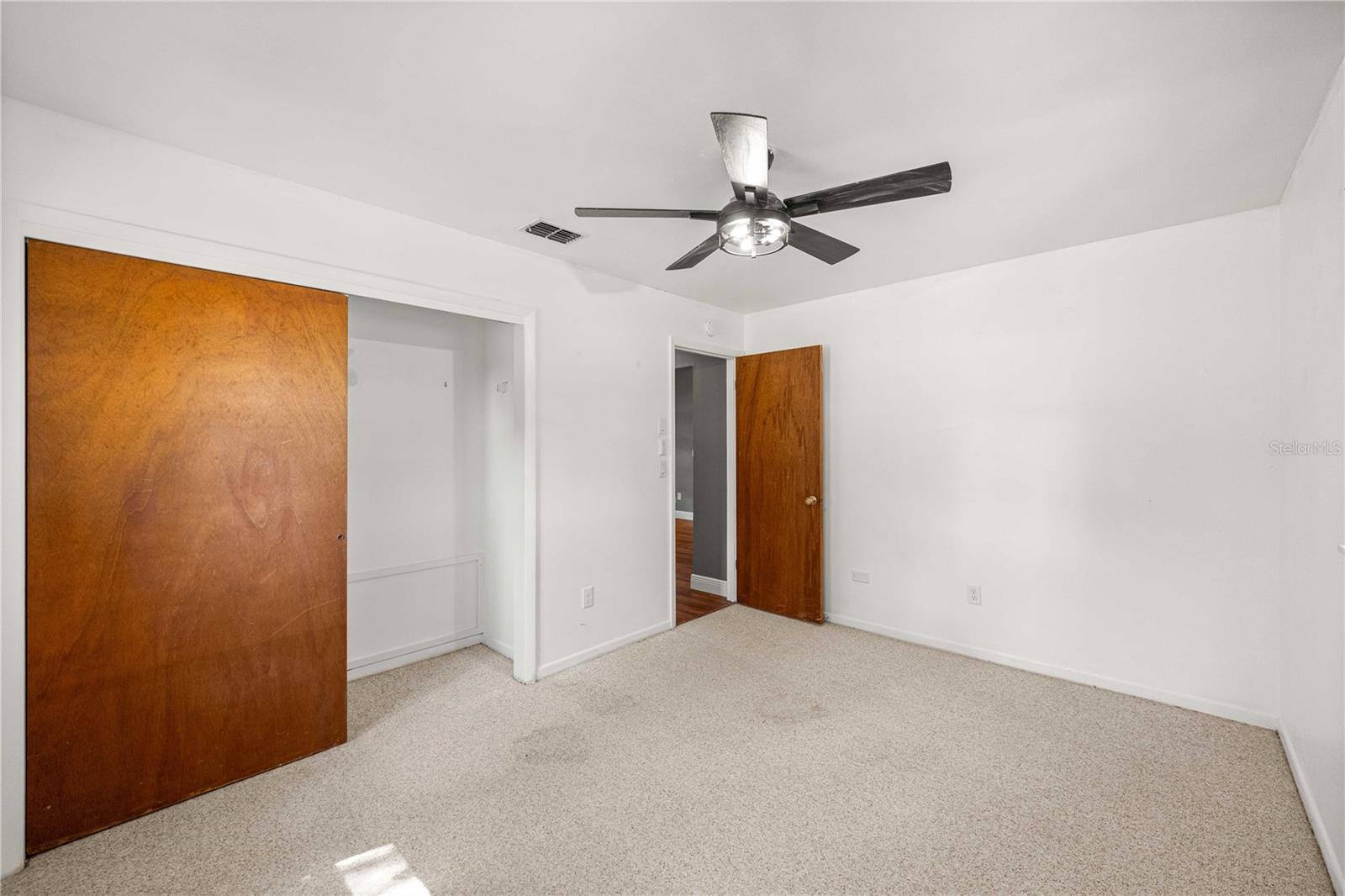 Image 27 of 52 For 3883 Westwind Court